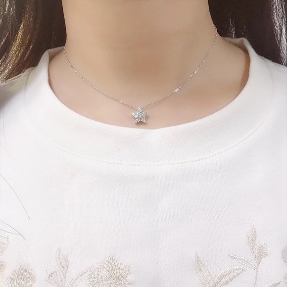 New Women’s 925 Silver Lovely Star ⭐️ Diamond Necklace - Picture 3 of 6